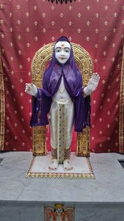 Cardiff Temple Murti Darshan