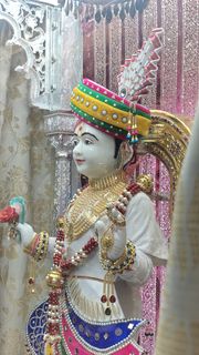 Cardiff Temple Murti Darshan