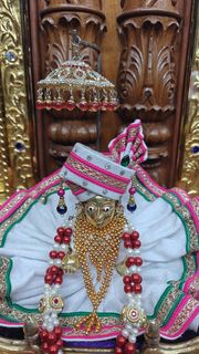 Cardiff Temple Murti Darshan