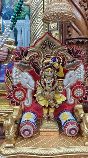Cardiff Temple Murti Darshan