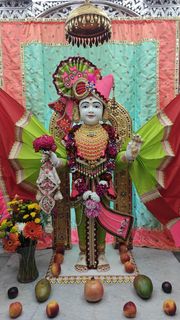 Cardiff Temple Murti Darshan