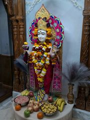 East London Temple Murti Darshan