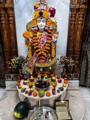 East London Temple Murti Darshan