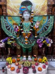 East London Temple Murti Darshan