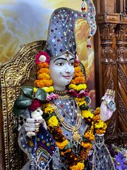 East London Temple Murti Darshan