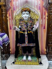 East London Temple Murti Darshan