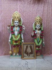 Gatwick Temple (ISSO) Murti Darshan