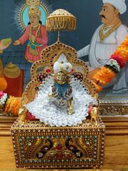 Harrow Temple Murti Darshan