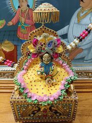 Harrow Temple Murti Darshan