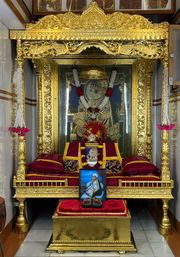 Jetalpur Temple Murti Darshan