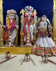 Jetalpur Temple Murti Darshan