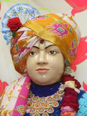 Junagadh Temple Murti Darshan