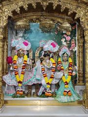 Junagadh Temple Murti Darshan