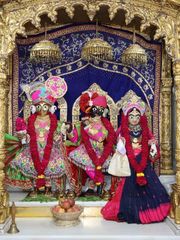 Junagadh Temple Murti Darshan