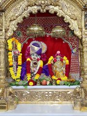 Junagadh Temple Murti Darshan