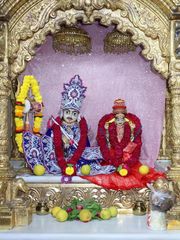 Junagadh Temple Murti Darshan