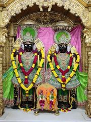 Junagadh Temple Murti Darshan