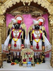 Junagadh Temple Murti Darshan