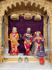Junagadh Temple Murti Darshan