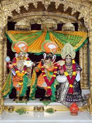 Junagadh Temple Murti Darshan