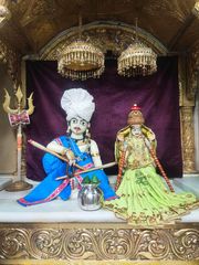 Junagadh Temple Murti Darshan