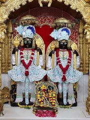 Junagadh Temple Murti Darshan