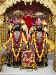 Junagadh Temple Murti Darshan