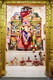 Vadtal Temple Murti Darshan