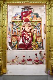 Vadtal Temple Murti Darshan
