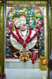 Vadtal Temple Murti Darshan