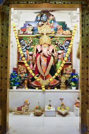 Vadtal Temple Murti Darshan