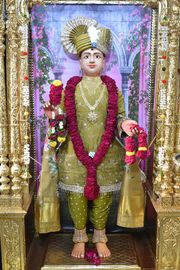 Vadtal Temple Murti Darshan
