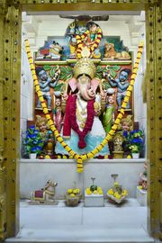 Vadtal Temple Murti Darshan