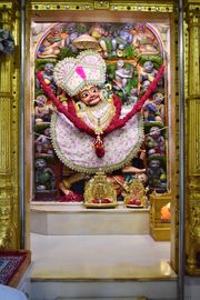 Vadtal Temple Murti Darshan