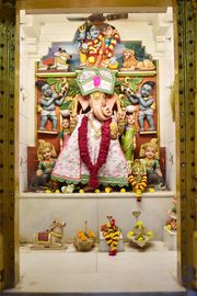 Vadtal Temple Murti Darshan