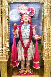 Vadtal Temple Murti Darshan