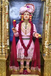 Vadtal Temple Murti Darshan