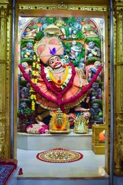 Vadtal Temple Murti Darshan