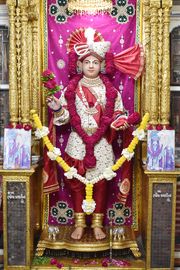 Vadtal Temple Murti Darshan