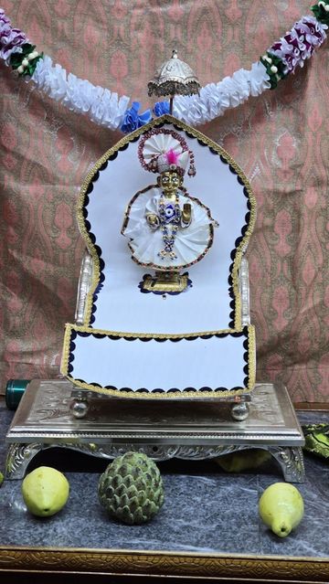 Bolton Temple Murti Darshan