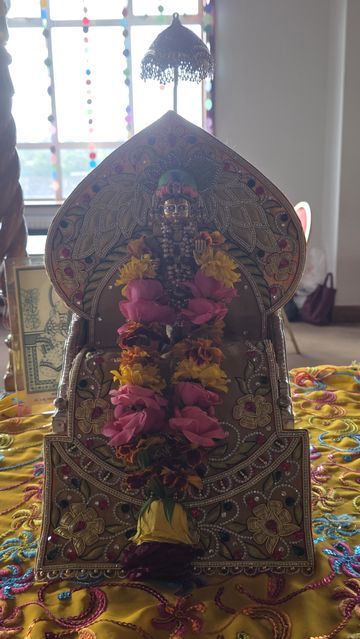 Bolton Temple Murti Darshan