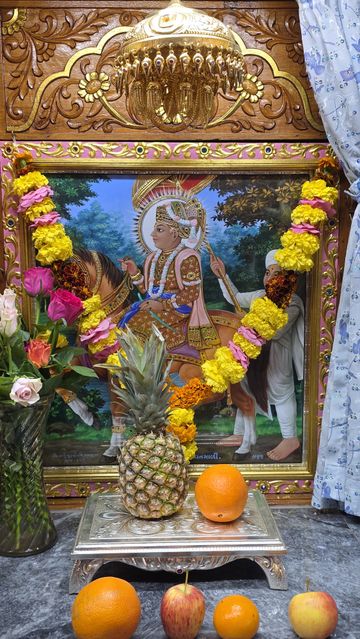 Bolton Temple Murti Darshan