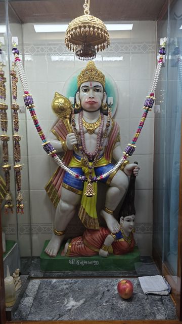 Bolton Temple Murti Darshan