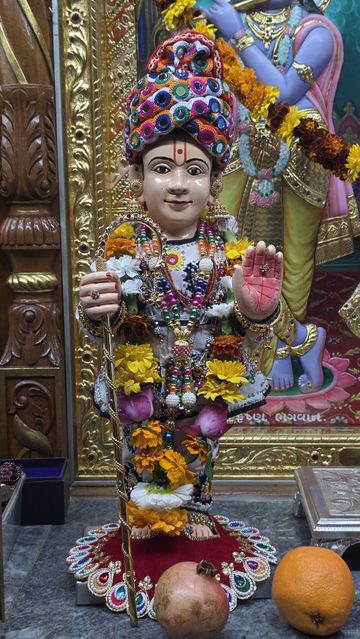 Bolton Temple Murti Darshan