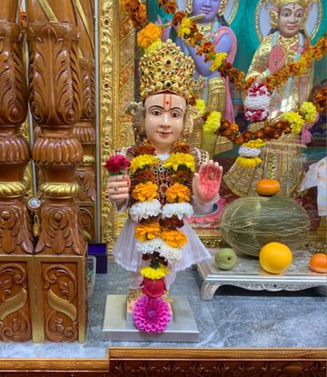 Bolton Temple Murti Darshan