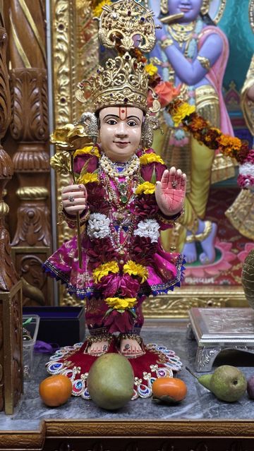 Bolton Temple Murti Darshan