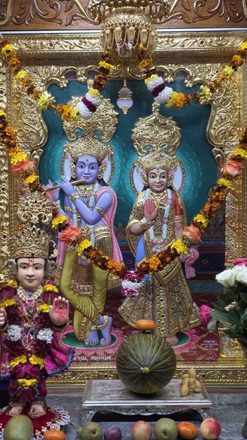 Bolton Temple Murti Darshan