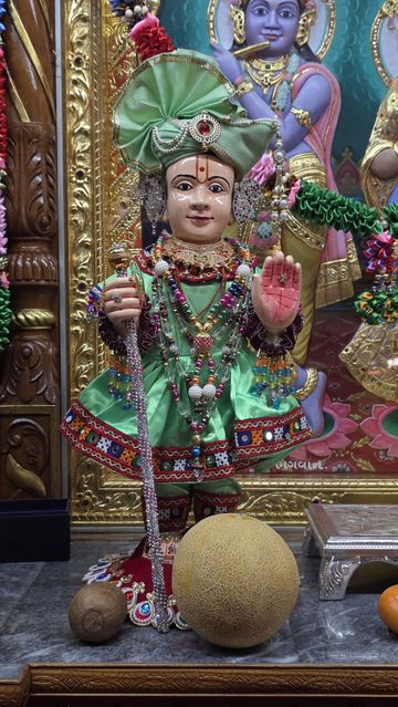 Bolton Temple Murti Darshan