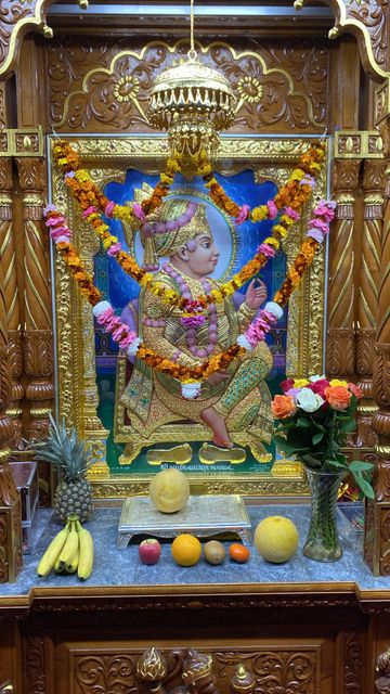 Bolton Temple Murti Darshan