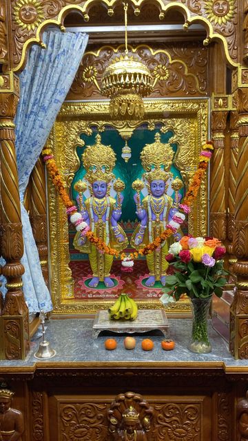 Bolton Temple Murti Darshan